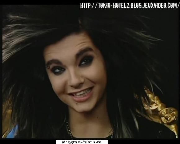 Galerie foto - uite k Bill nu e kiar asa de pliktisit... :D - tokio hotel